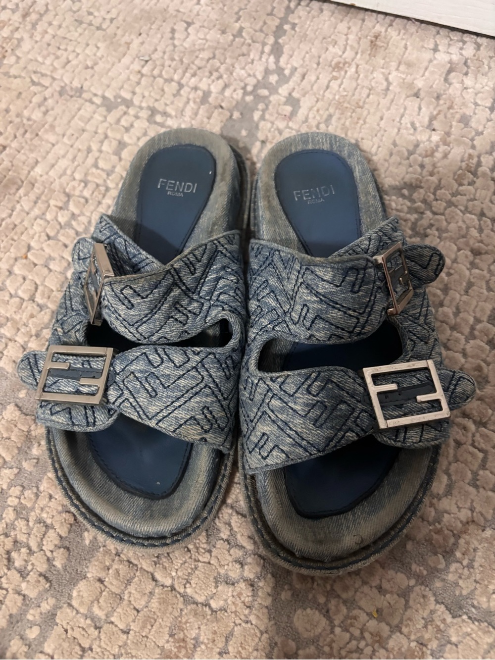 Denim Fendi women’s slides size 39